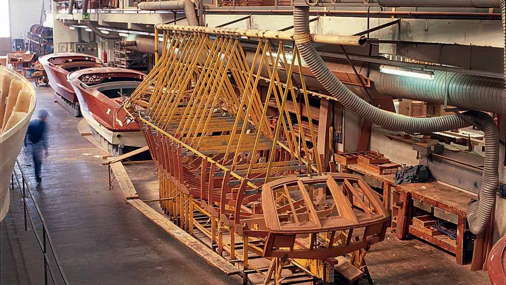 du thuyền Riva